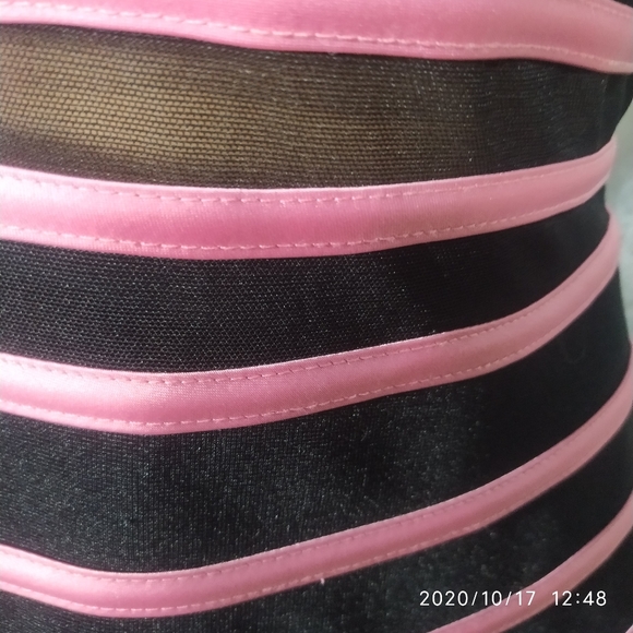 Dressy black & pink top size 10 @36 - Picture 6 of 10